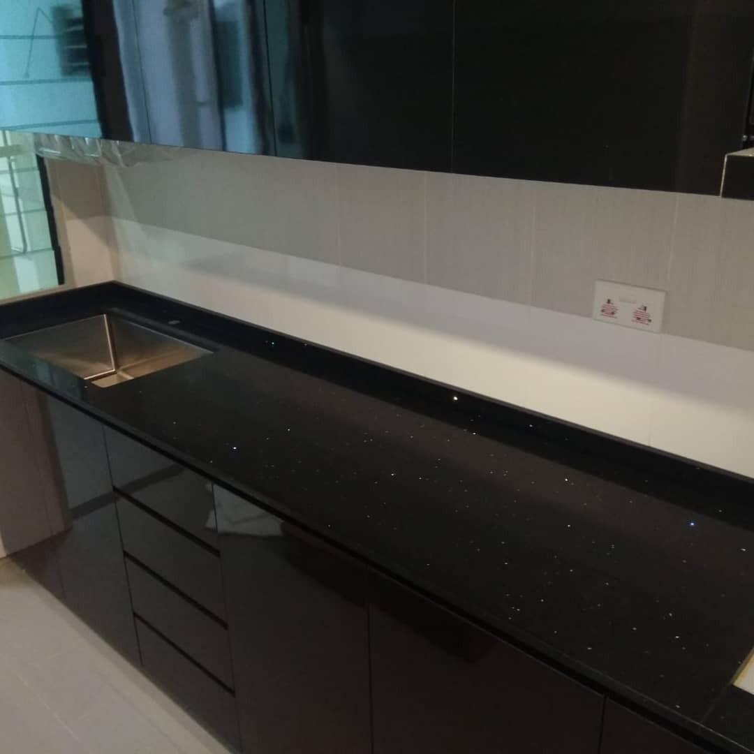 20ft Kitchen Cabinet C W Solid Surface Top Home Services