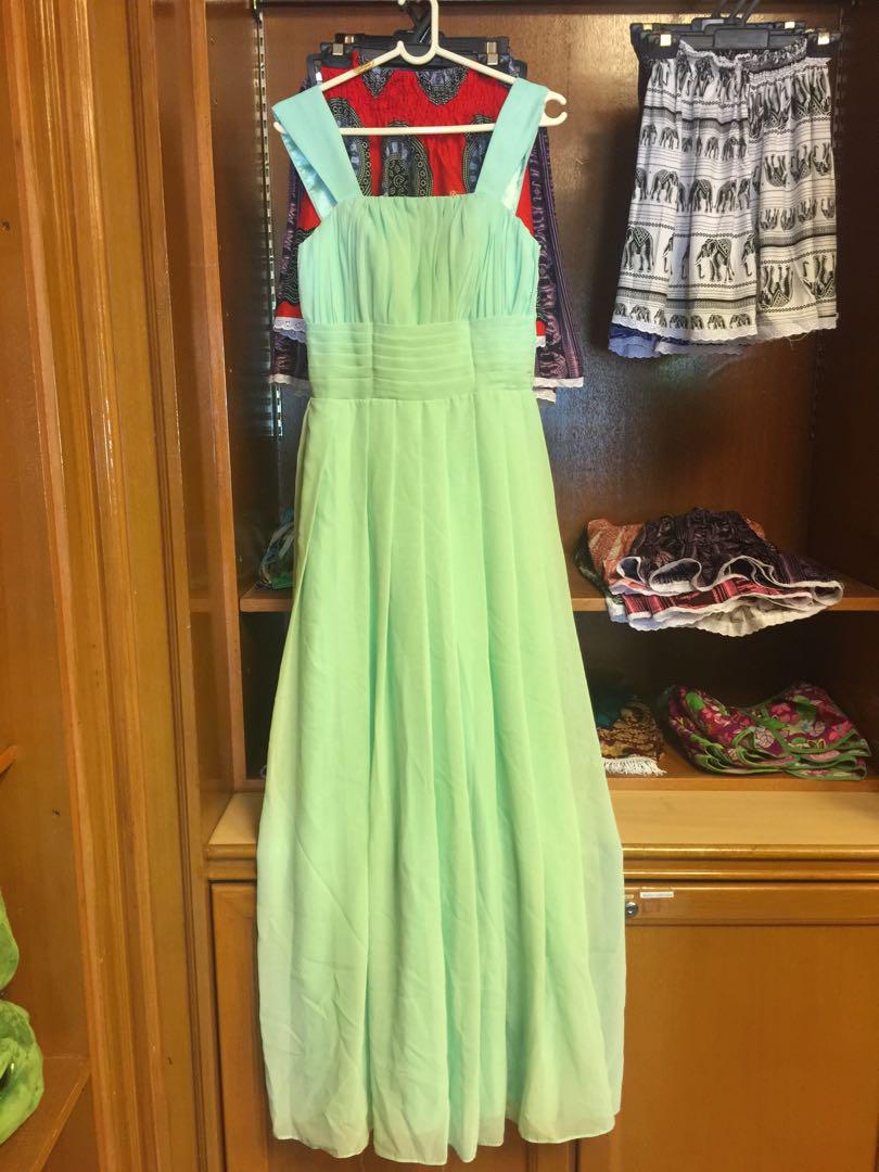 Long dresses (Category: Dresses) located in Kota Kinabalu. Submitted by multi_store333 (Listing ID 176794792, Image 2). Description: .