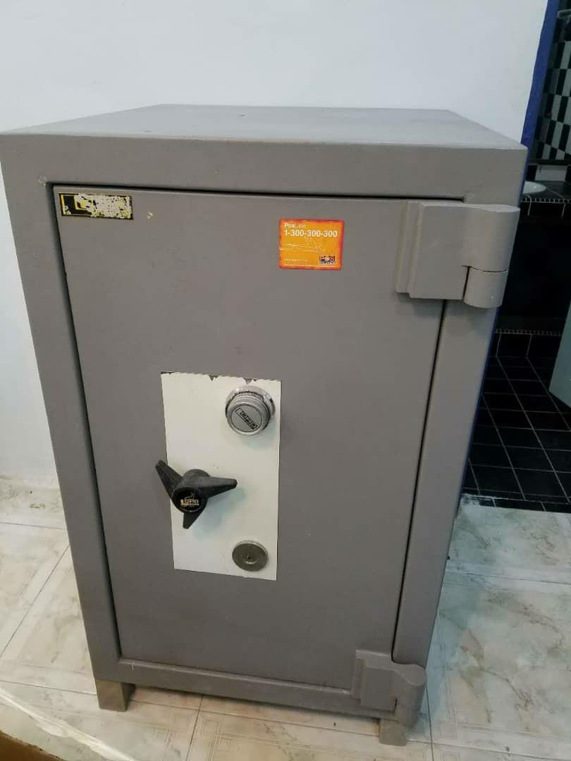 LORD International TOP 1 Safes BOX, Furniture & Home Living ...