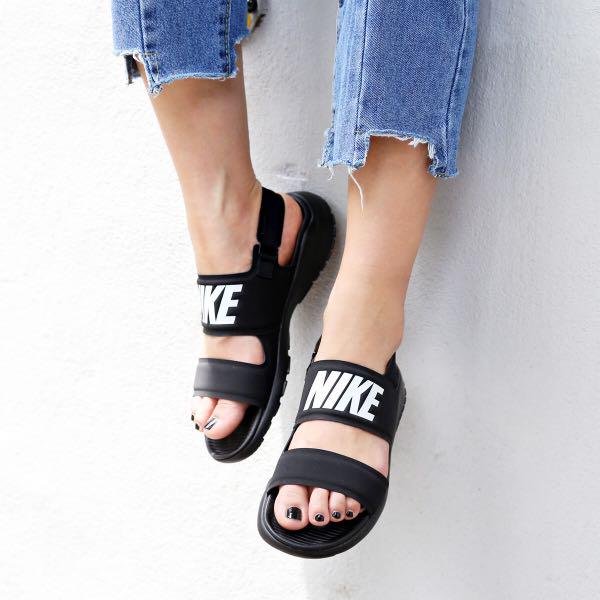 nike tanjun sandals review