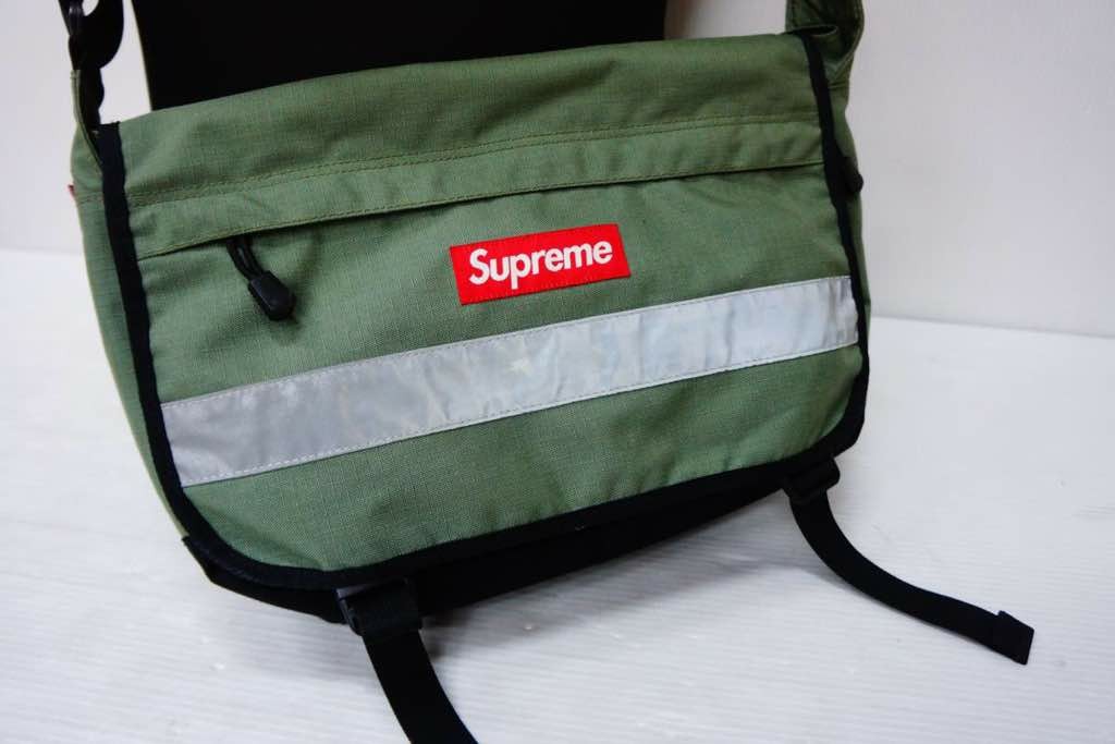 Supreme hi vis messenger bag discount
