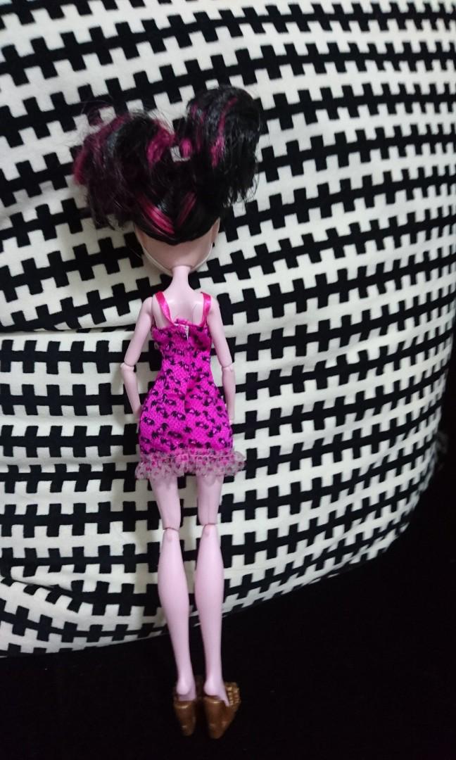 2010 Monster High MISB 11 Dead Tired Cleo de Nile Doll Mattel