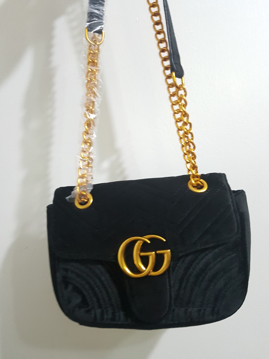 gucci velvet sling bag