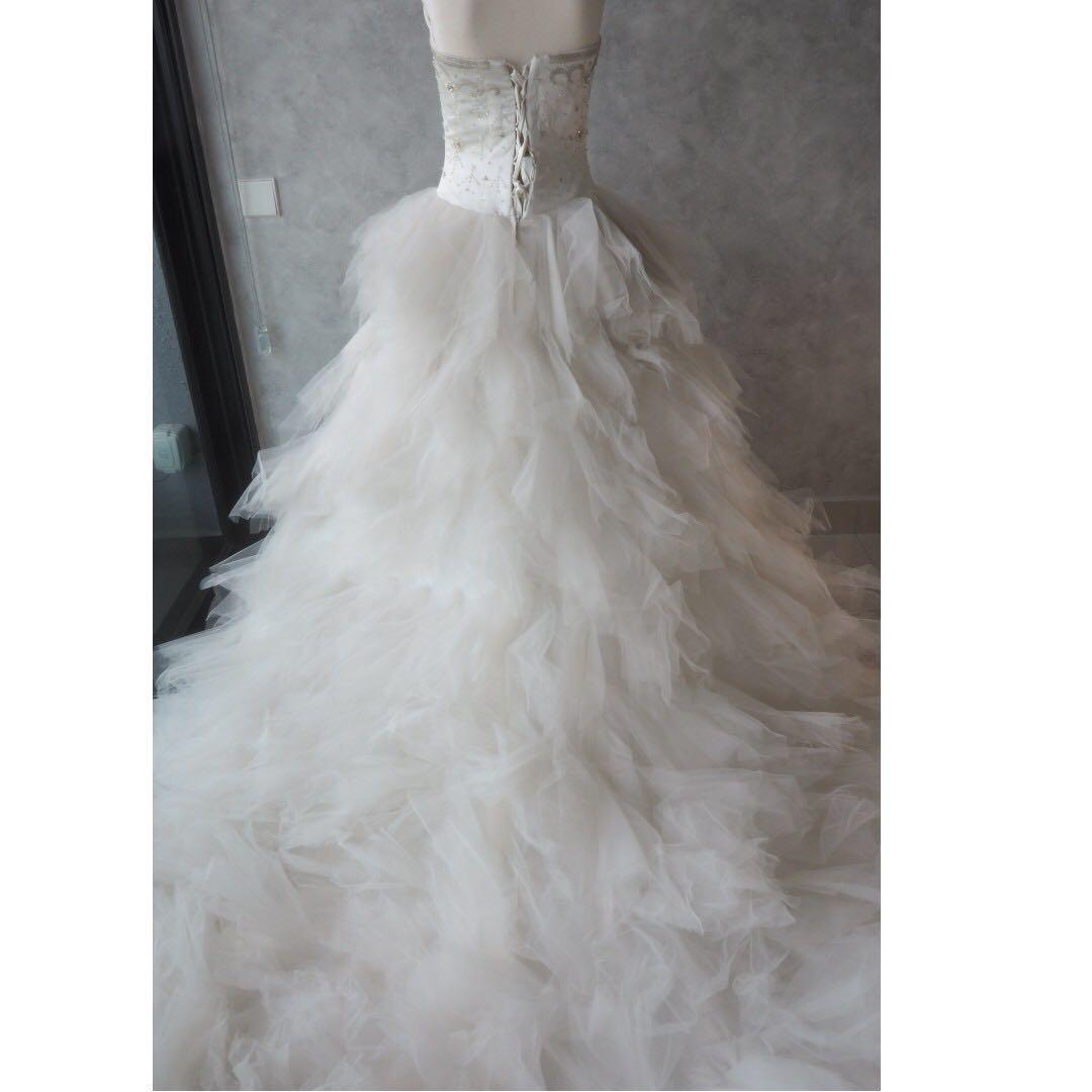 Peacock Long White Wedding Gown Women S Fashion Bridal Wear On