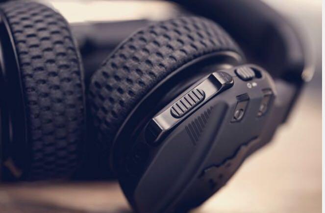 Under armour sport cheap wireless project rock edition