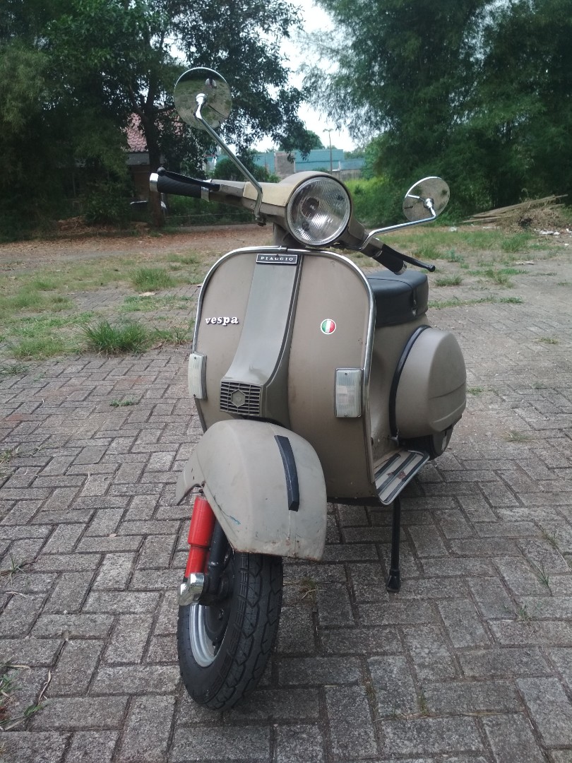 Vespa Px 150 Look New Px Motorbikes On Carousell