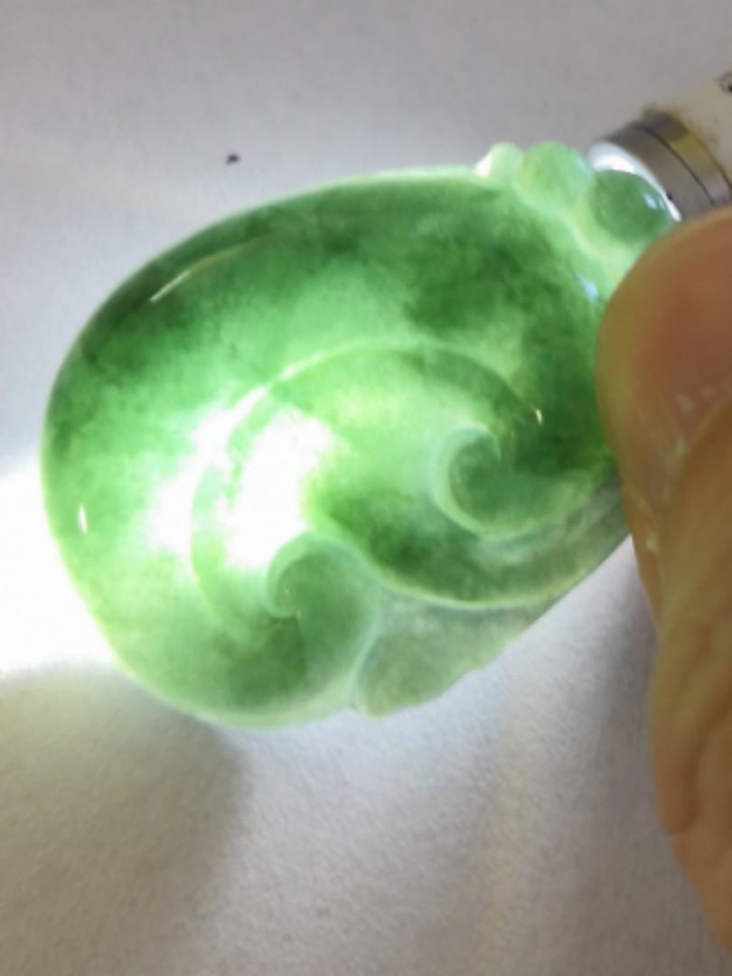 Antique Emerald Green Jade Pendant, Furniture & Home Living, Home Decor