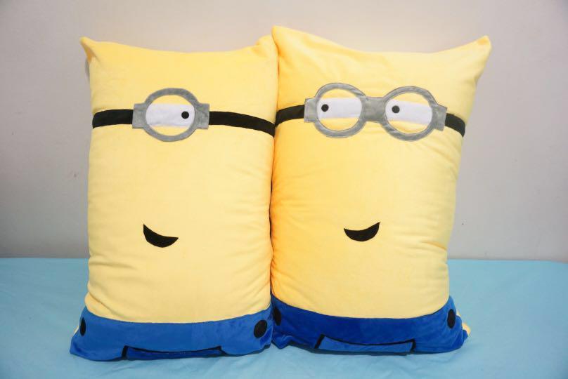 Despicable Me Minions Velvet Cotton Couple Cushion Covers