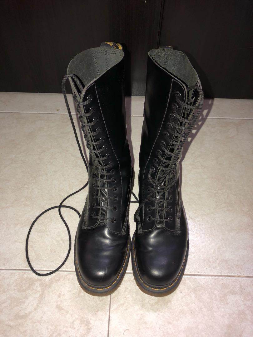 Dr Martens 1914, Men's Fashion, Footwear, Boots on Carousell