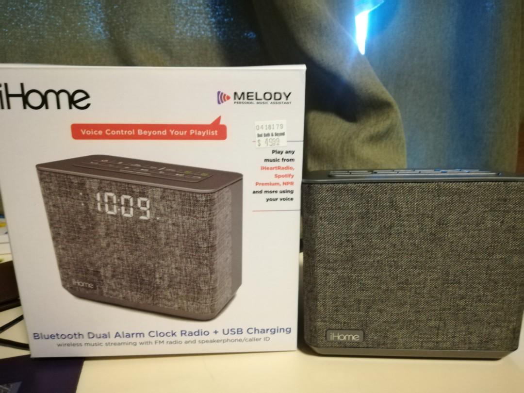iHome iBT232G Bluetooth Dual Alarm clock radio with USB charging, Audio