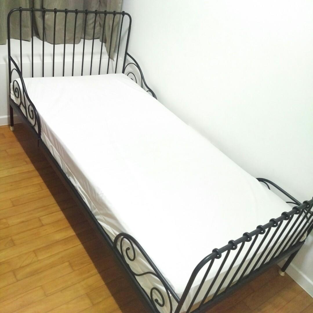 Кровать икеа железная белая детская
