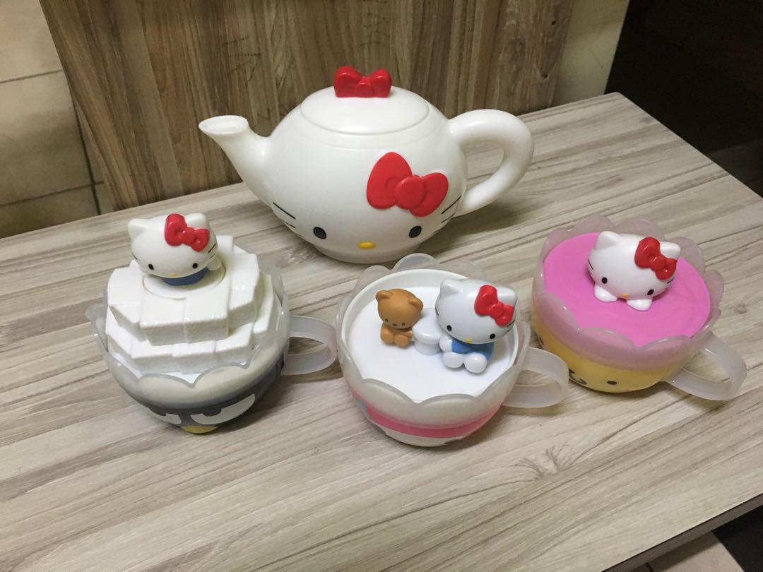 Mcd Hello Kitty Teapot set, Hobbies & Toys, Toys & Games on Carousell