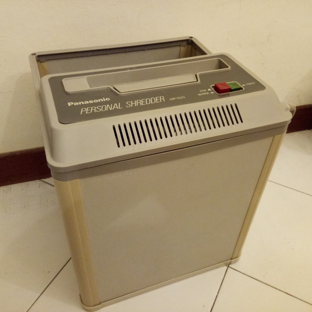 PANASONIC Paper Shredder (MPS20), Hobbies & Toys, Stationery & Craft