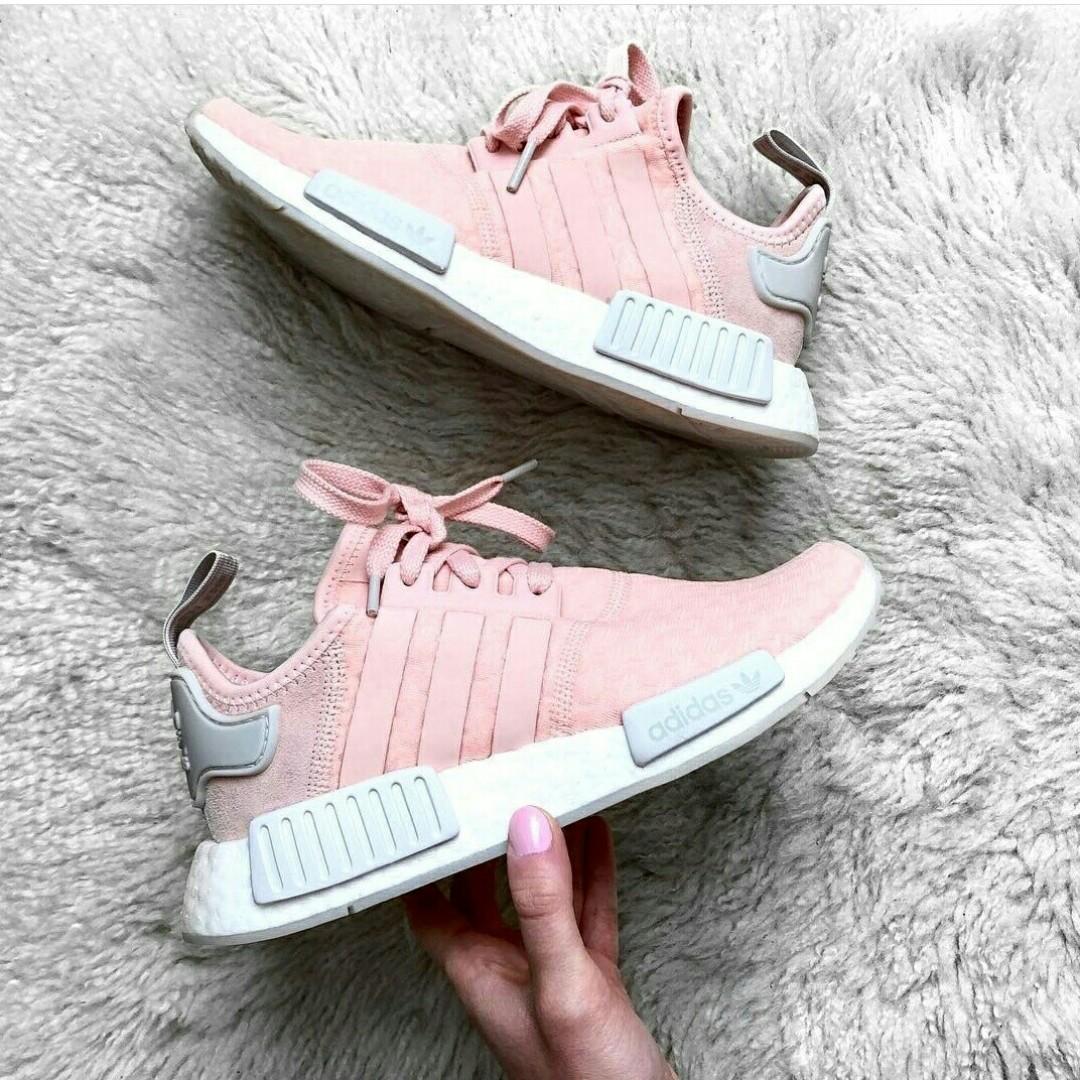 adidas nmd r1 light pink