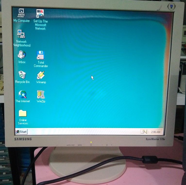 samsung syncmaster 173v lcd monitor