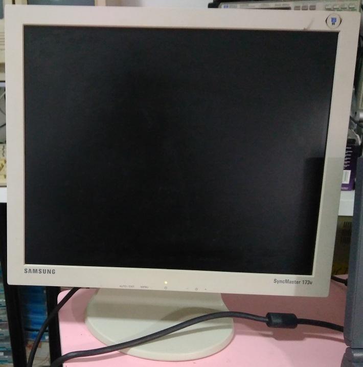 samsung syncmaster 173v lcd monitor