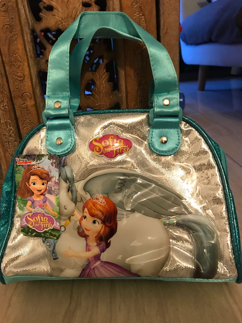 Sofia Bag (Category: Stationery & School Supplies) located in Singapore. Submitted by sgsellit (Listing ID 177191216, Image 1). Description: New Sofia multipurpose Bag Self collection at Simei .