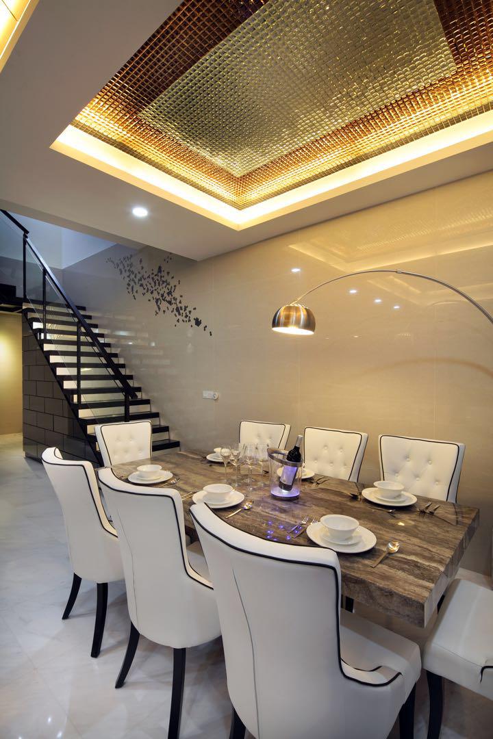 White Leather Dining Chair With Sturdy Wooden Legs And Frame Furniture Tables Chairs On Carousell