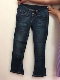 Levi’s 牛仔褲