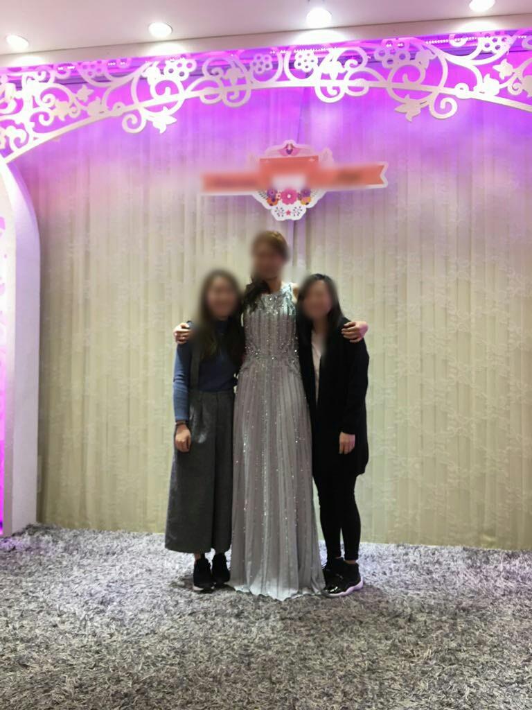 晚裝 （分類：晚裝）位於 Hong Kong。 由 adrienne11 提交（商品編號 177410345，圖片 3）。簡介： 。