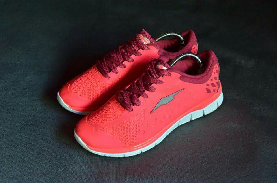 nike avia