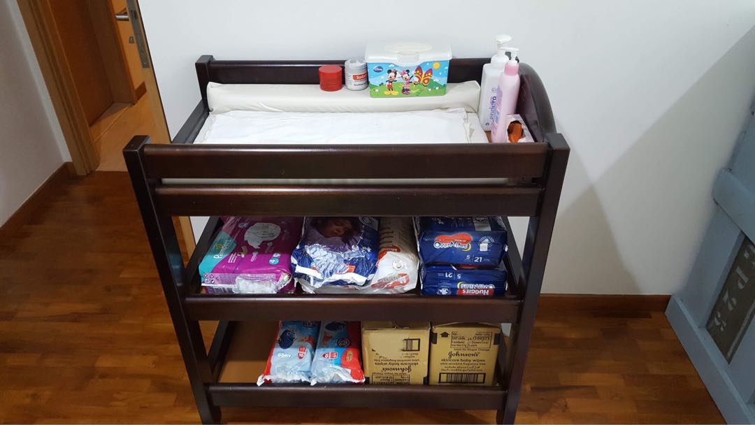 boori baby change table