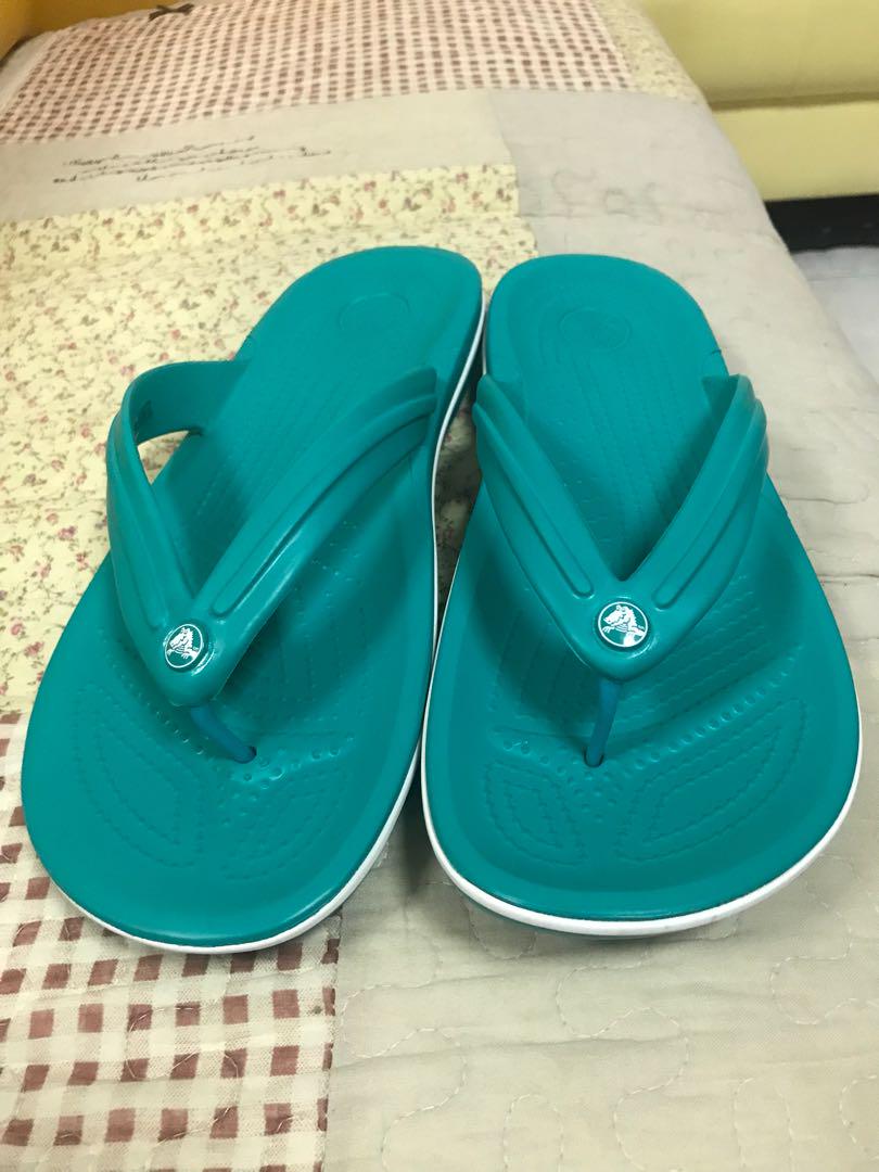 crocs flip flops sale