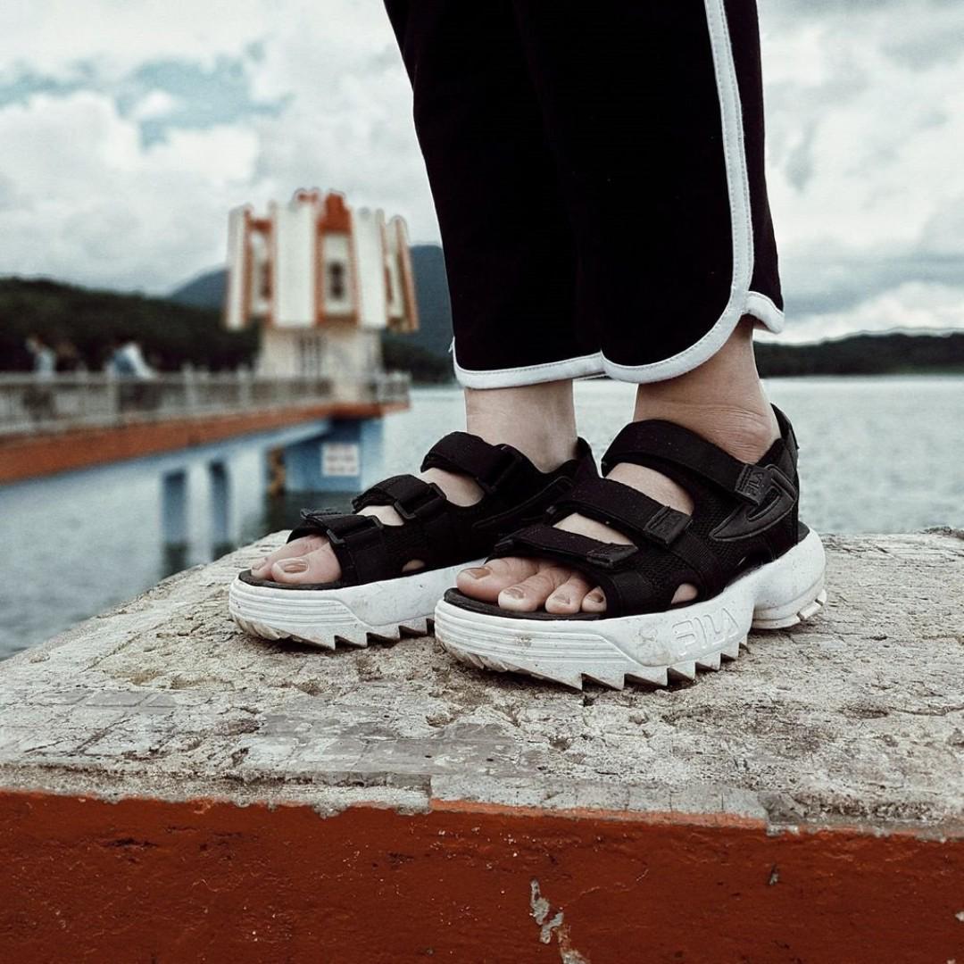 Fila disruptor black platform sandal new arrivals
