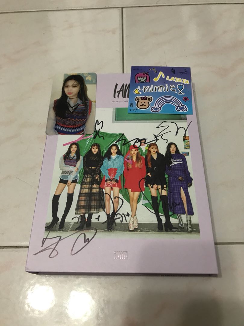 Full Signed Album I Am G Idle Mwave Album Hobbies Toys Memorabilia Collectibles K Wave On Carousell