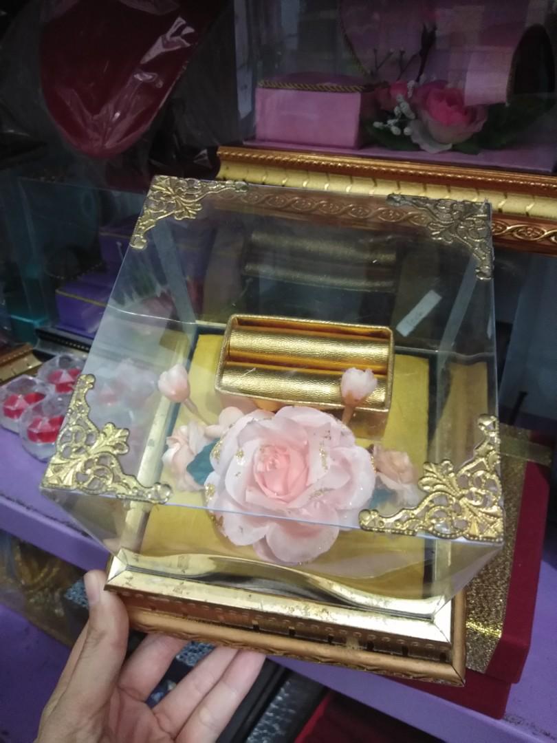 Kotak Cincin Hantaran Bapau Barang Mewah Aksesoris Di Carousell