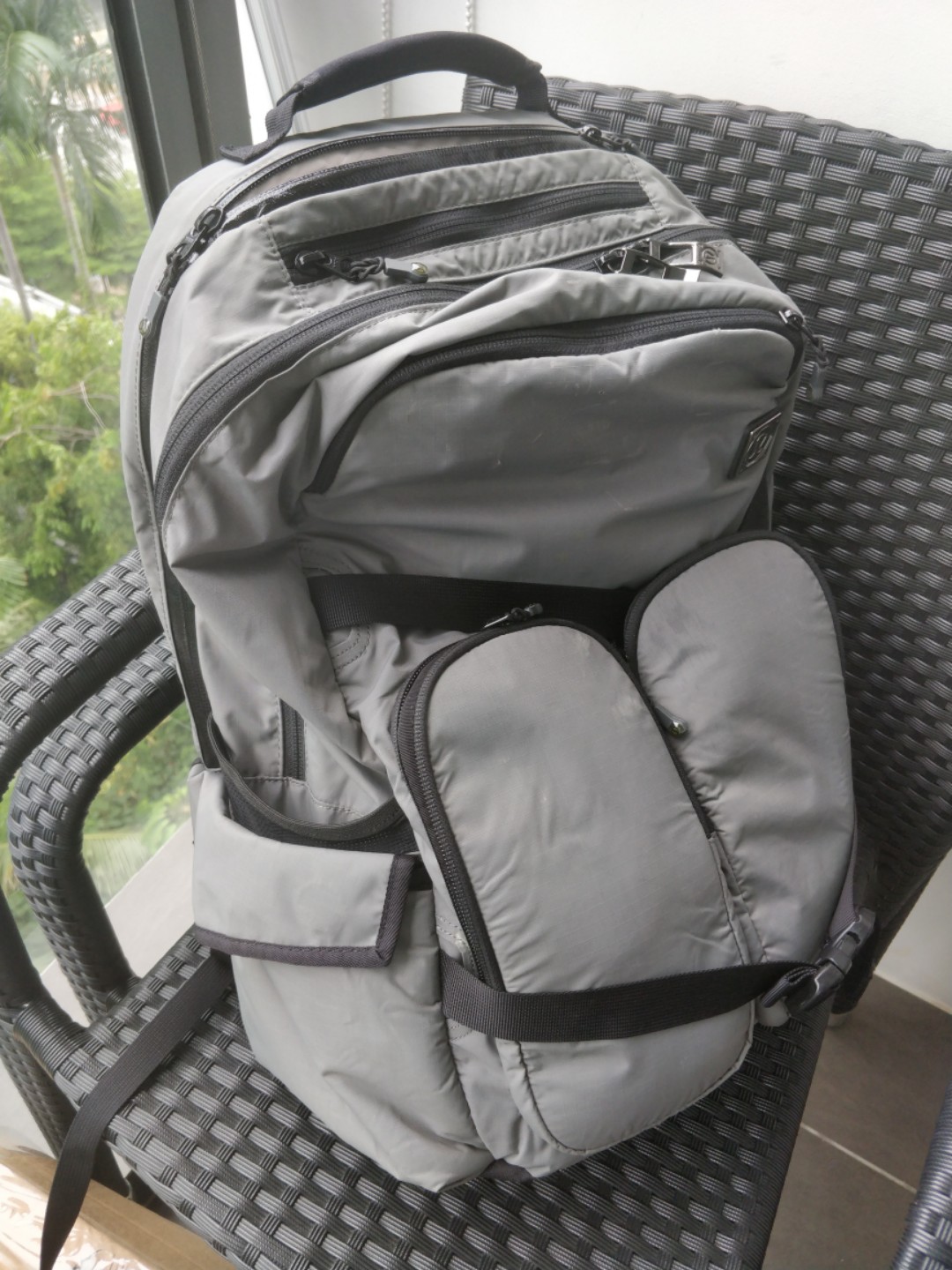 lululemon waterproof backpack