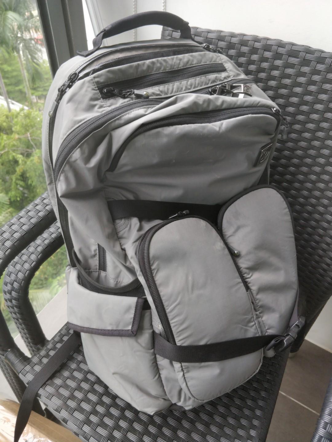 lululemon waterproof backpack