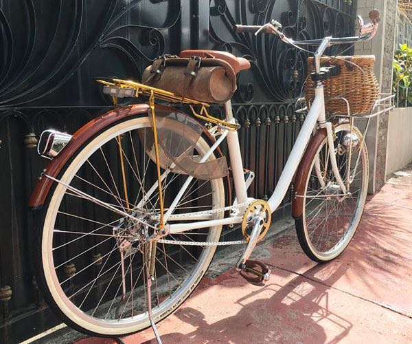 Modern classic 2025 bicycle
