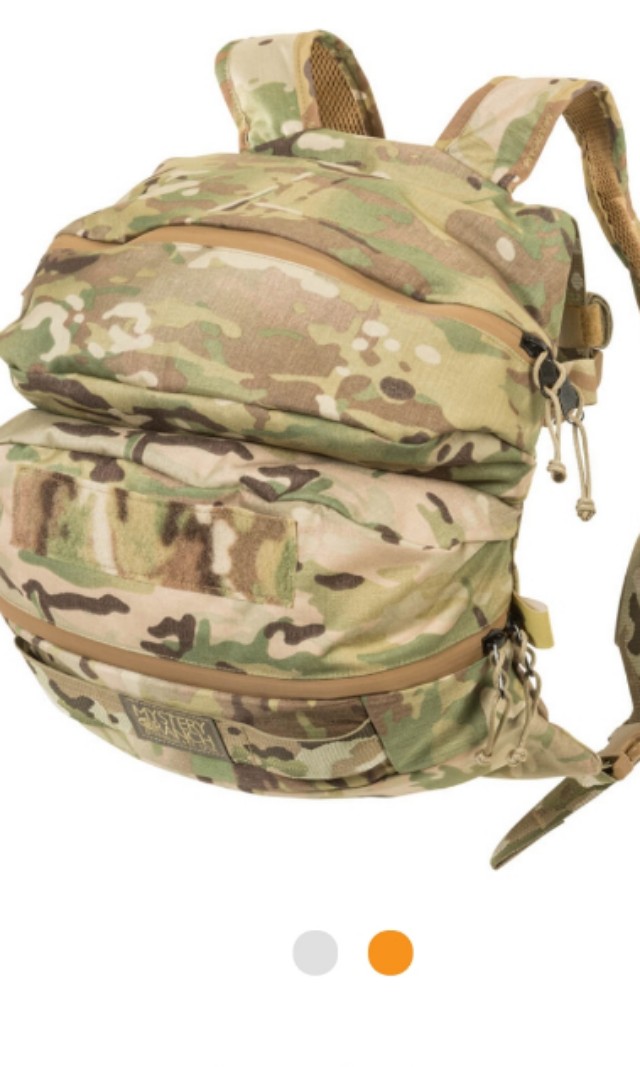 Mystery ranch Daypack Lid multicam, Men's Fashion, Bags, Belt bags,  Clutches and Pouches on Carousell