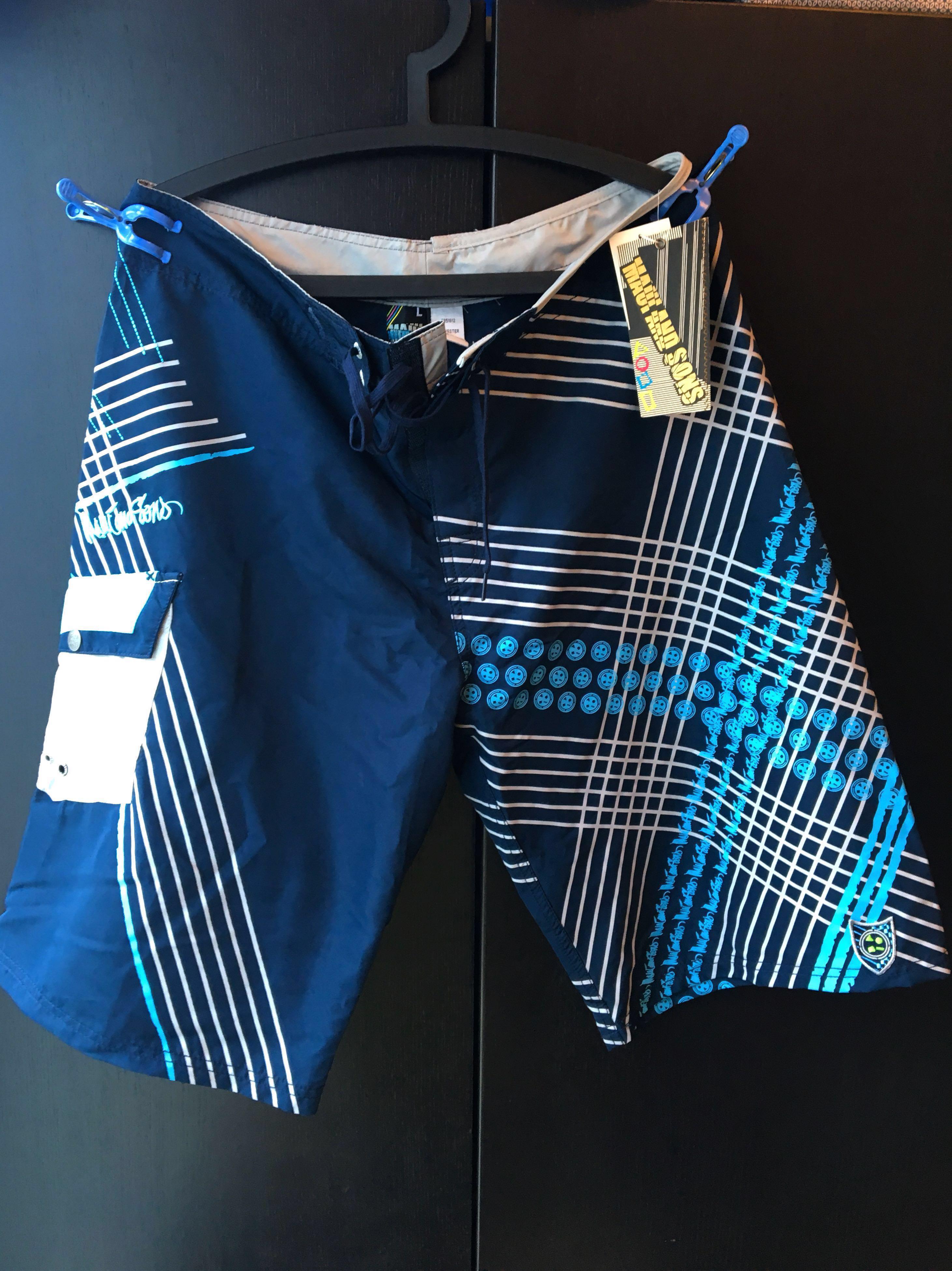 Maui and sons boardshorts store