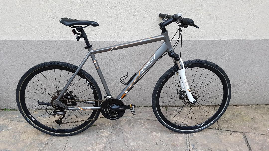 56cm hybrid bike