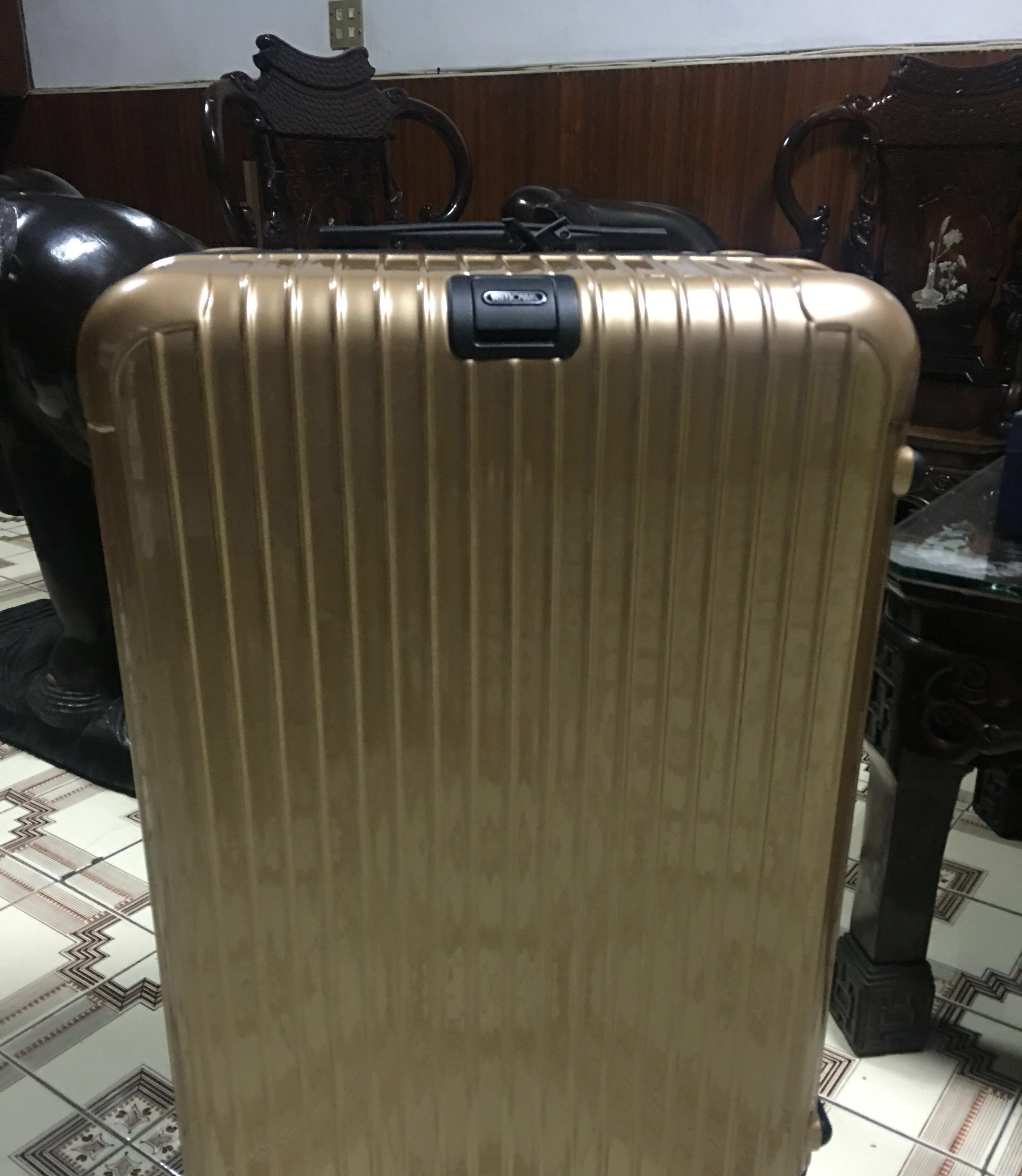 rimowa salsa deluxe 30