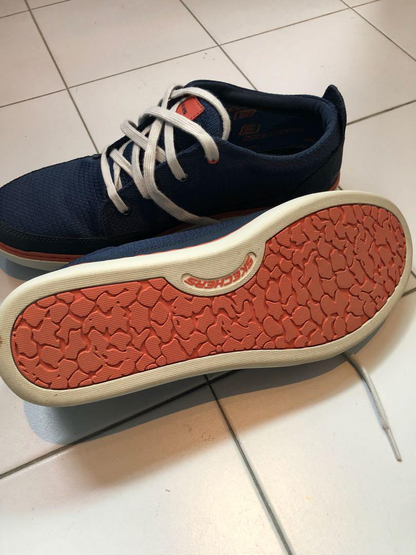 Skechers relaxed fit memory gel casual shoes Men s Fashion