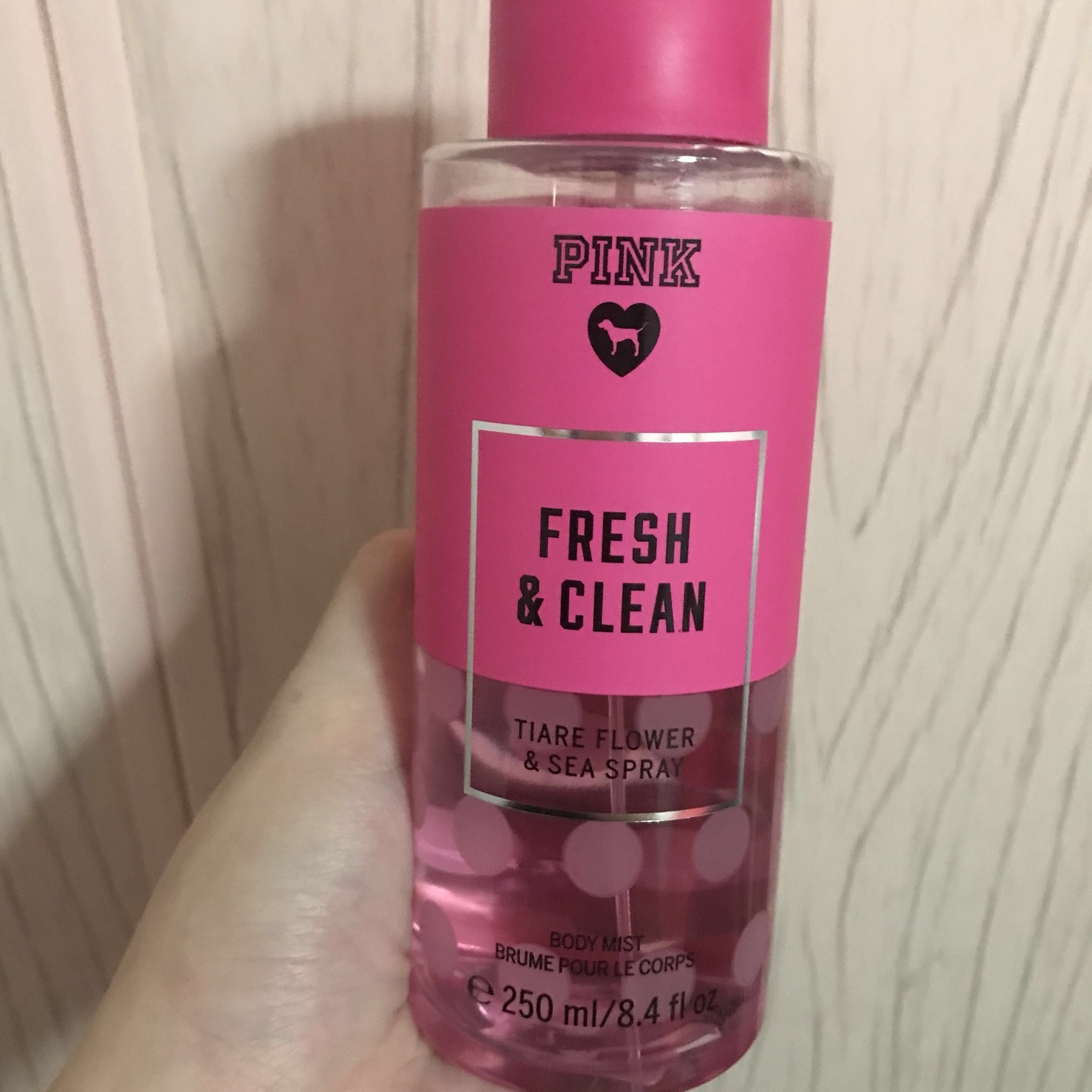 victoria's secret pink body spray fresh and clean