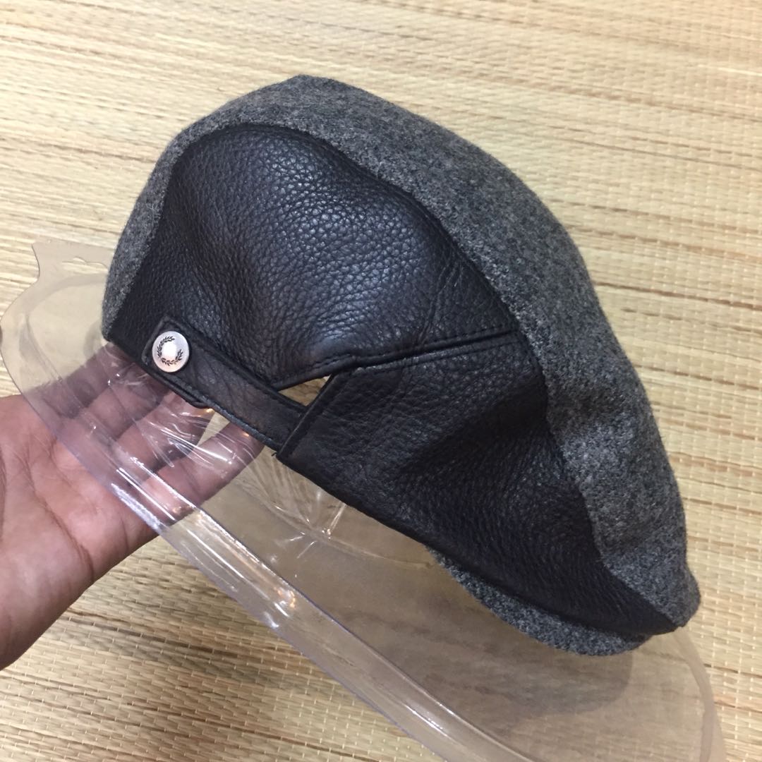 Fred perry top tonal flat cap