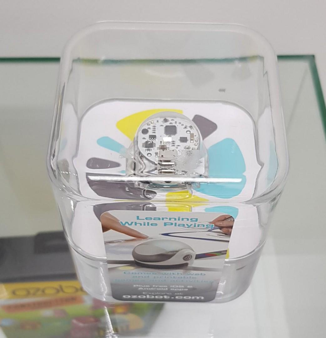 Ozobot "lets roll" (Category: Educational & Learning Toys) located in Singapore. Submitted by l2022 (Listing ID 177561821, Image 1). Description: OZOBOTS Award winning robotics toys to bring STEM education and learning thru fun and play.