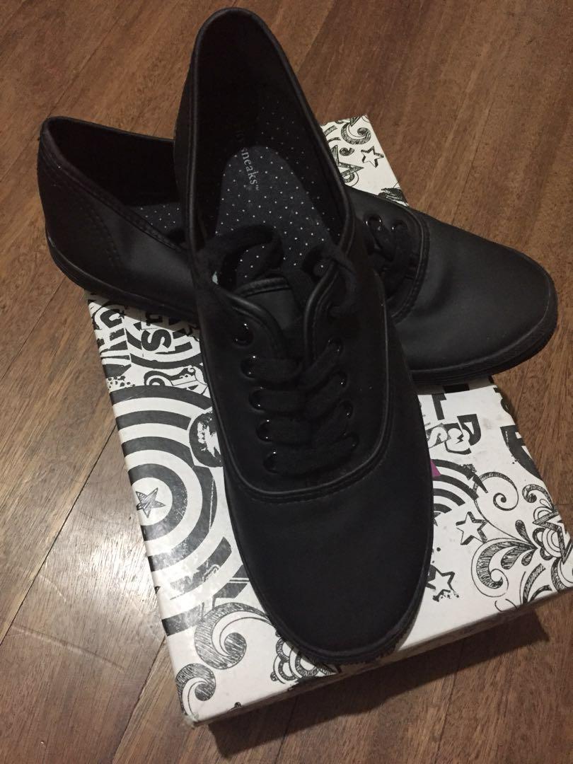 Payless sale black sneakers