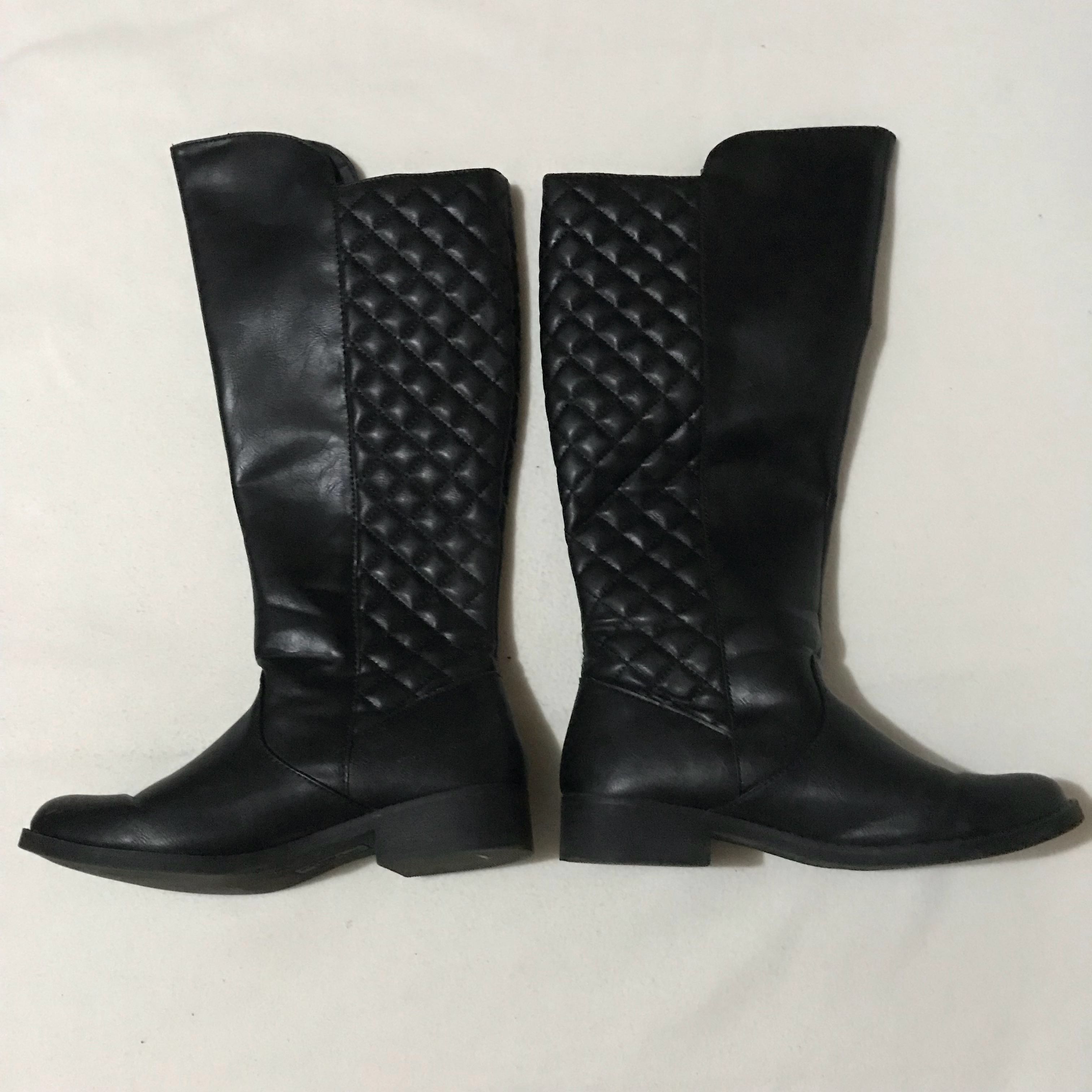 Payless Winter Boots With Zip Women S Fashion Shoes On Carousell