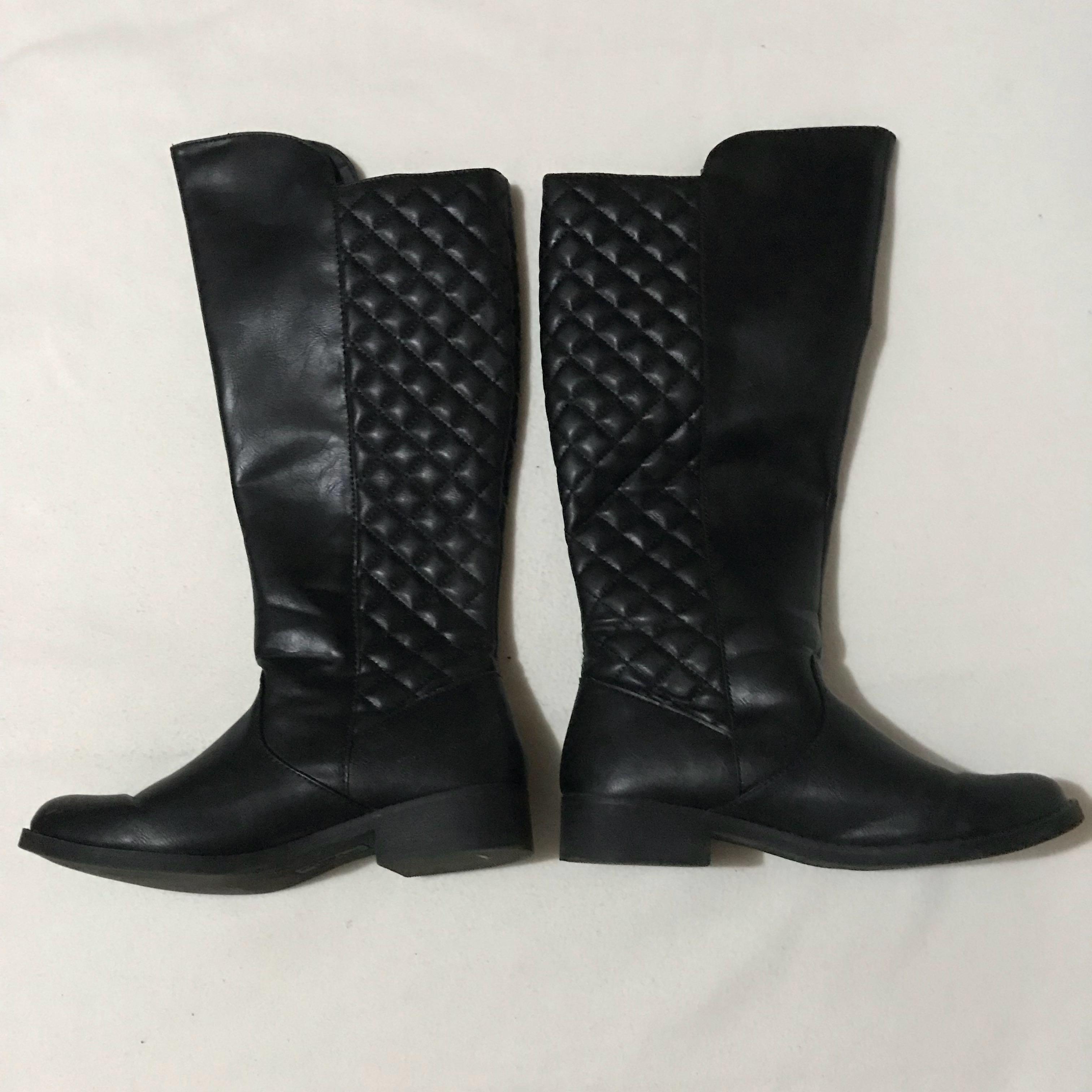 Payless Winter Boots With Zip Women S Fashion Shoes On Carousell