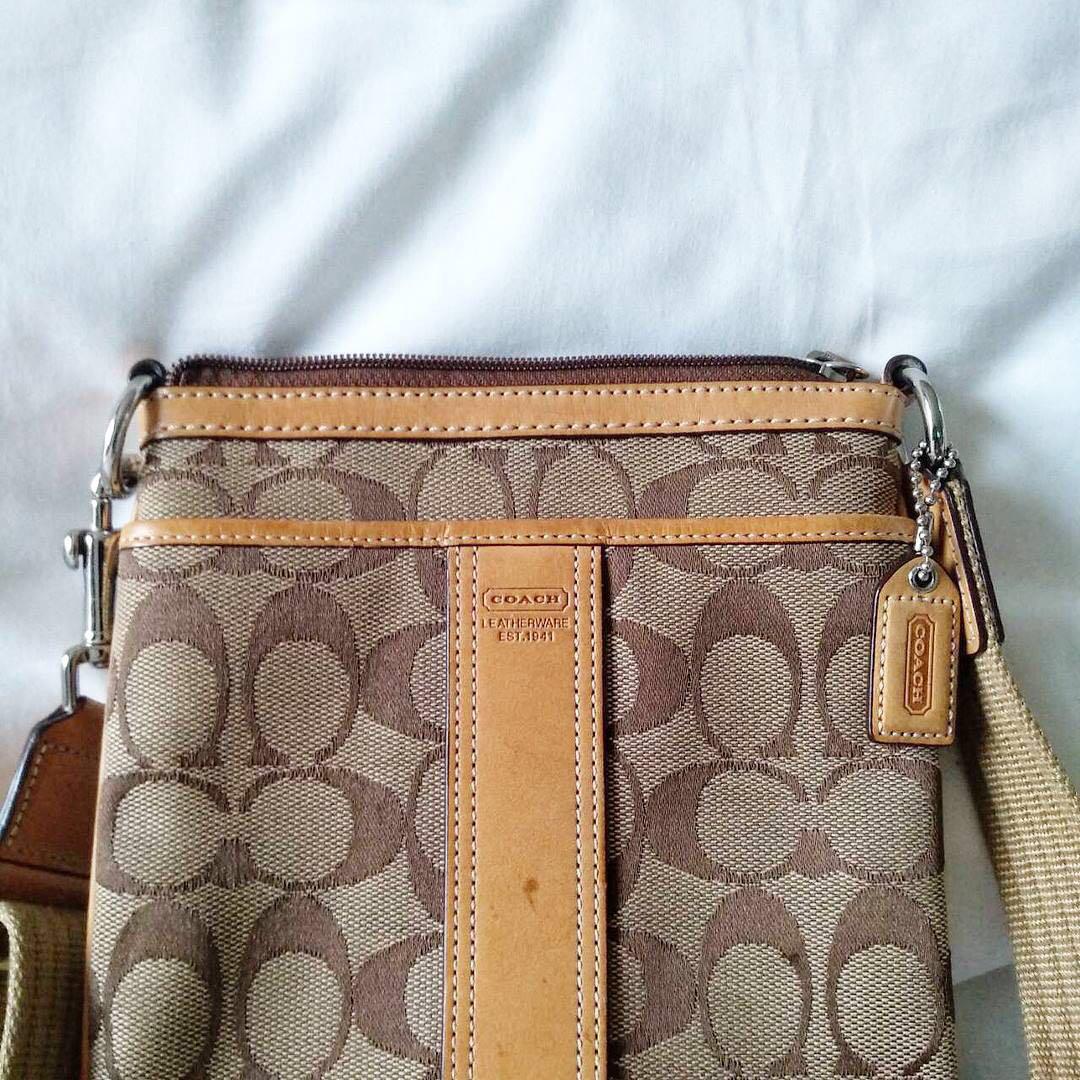 Coach signature canvas shop sling bag