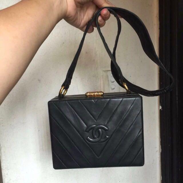 Priced to clear Negotiable Vintage Chanel Box Bag in Chevron Lambskin Ghw