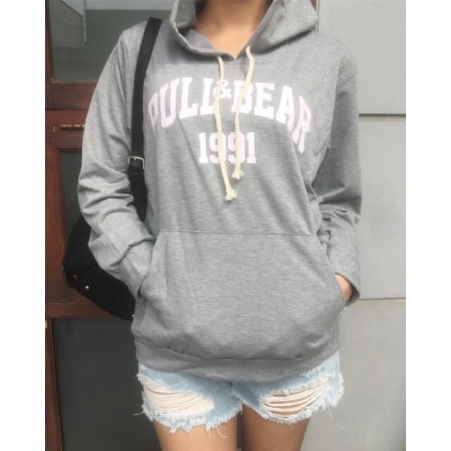 Hoodie pull and bear wanita 2025