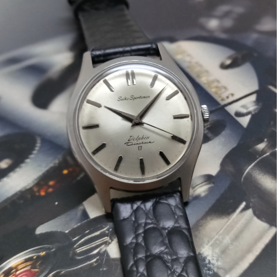 Dolphin cheap hands watch
