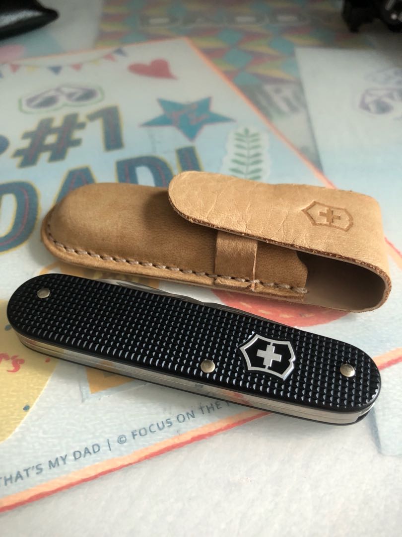 Victorinox leather online case
