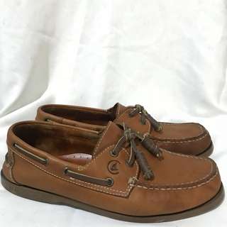 boat shoes